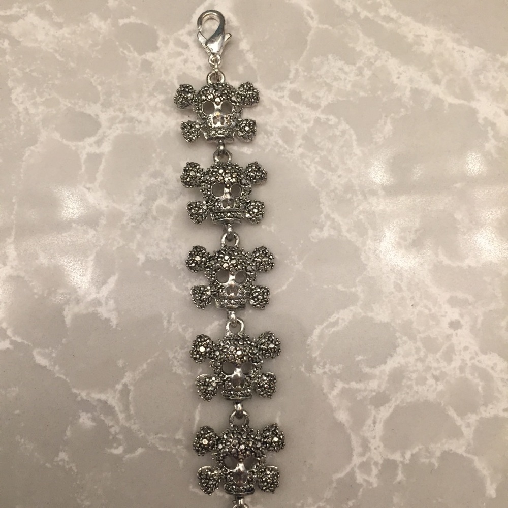 Silver Skull and Crossbones Bracelet